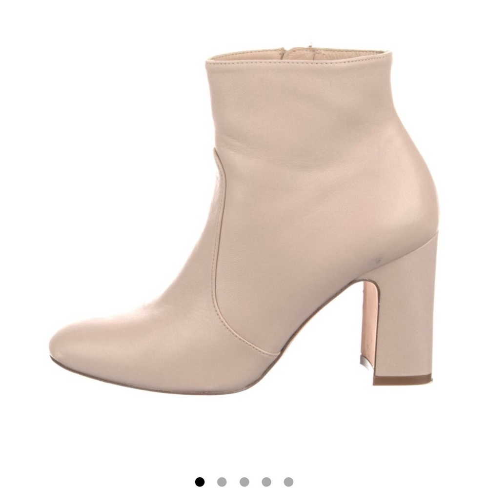 Stuart Whitman ankle boots